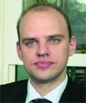Депозитарій та реєстратор конкуренція чи партнерство реєстратор