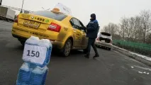 Дорога – не базар коли з узбіччя підуть продавці «незамерзайки» - Акценти - репортажі та аналітика - дорога