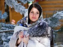 Якщо Україну подати в образі жінки, як можна її описати жінки