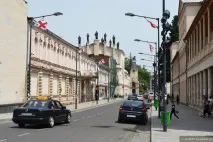 Грузія зі смаком хванчкари та кіндзмараулі грузія
