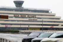 З аеропорту в Кельн, Я мандрую сама Кельн