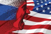 Вивчила приватне листування Хілларі Клінтон листування