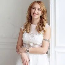 З офіціантки до керуючих керуючих
