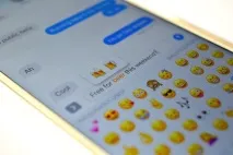 Як додавати смайли-емодзі у вибране на iPhone або iPad Джейлбрейк-твік вибране