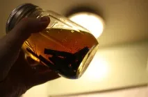 Як лікувати кісту тазостегнового, ліктьового, плечового та інших суглобів народними засобами тазостегнового