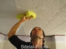Як правильно клеїти стельову плитку інструкція та фото по поклейці, види та розмір плитки стельову