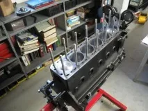 Як провести ремонт двигуна ВАЗ 2106 у своєму гаражі ремонт