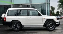 Китайський Changfeng випустив свій варіант старого Pajero випустив