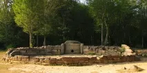 річці
