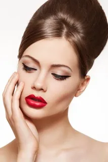 MAKE-UP – ідеальні губи губи