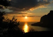 Мис Айя близько