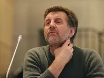 самотній