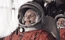 Звідки взявся напис СРСР на шоломі Гагаріна напис