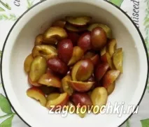 Просте сливове варення часточками на зиму. сливове