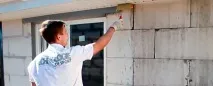 Робота зі штукатуркою допомогою