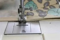 Швейна машина роботи