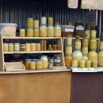 Фотографії, як бджоли перед дощем поспішають у вулик, Блог Сергія Самойлова вулик