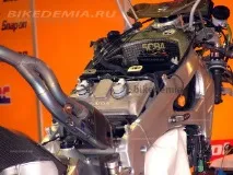 Технології двигунів MotoGP Великий вибух, Байкадемія motogp