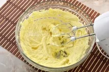 коржами