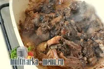 Качка тушкована з чорносливом, рецепт качки тушкованою шматочками, Другі страви качки
