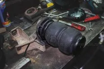 Установка пневмопідвіски на Шеві Ниву(Частина 2 Передня вісь фото, відео) пневмопідвіски