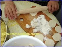 Вареники з м’ясом. ясом