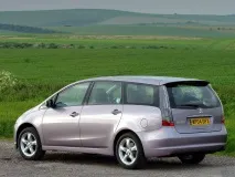 Зірки б Mitsubishi Grandis