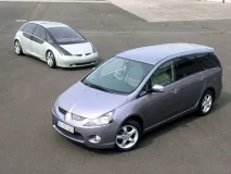 Зірки б Mitsubishi Grandis