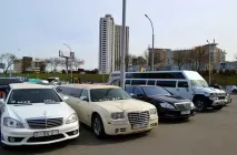 Аврора Лімузин Сервіс - прокат автомобіля на весілля аврора