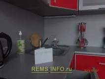 Дизайн кухні в червоно сірому кольорі 9 метрів, панельний будинок, фото дизайн