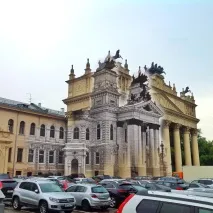 Дві Москви в одному кадрі одному