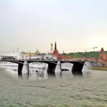 Дві Москви в одному кадрі москви