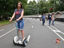 Як навчитися кататися на гіроскутері навчитися