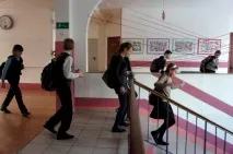 Сходи можуть бути небезпечними сходи