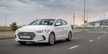 Відчуваємо вплив перехідного періоду на седан Hyundai Elantra періоду