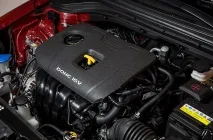 Відчуваємо вплив перехідного періоду на седан Hyundai Elantra перехідного