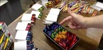 Приголомшливі використання старих воскових крейд, ділимося порадами приголомшливі