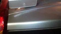 Спойлер на Nissan Note - установка отвір