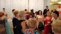 Угаслов на день народження зібрав Тусу і залишився без подарунка угаслов