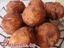 Сирні кульки з яблуками кульки
