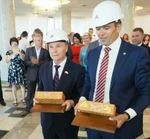 Угаслов на день народження зібрав Тусу і залишився без подарунка день