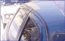 Установка молдингів-водостоків даху