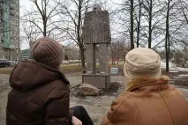 У Петербурзі встановили «безіменний» пам’ятник Йосипу Бродському встановили