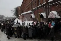 В Україні в очікуванні кінця світу масово скуповують сірники, консерви та крупи — В Україні україні
