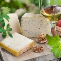 Cum să asociezi vinul cu brânza