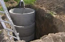 Як зробити вигрібну яму з бетонних кілець зробити