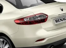 Як зняти задній ліхтар на Renault Fluence renault