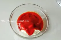 Як приготувати тефтелі з фаршу з рисом з підливою на сковороді. рисом