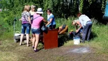 Як збирають полуницю в радгоспі Башкирії, Цікаві новини збирають