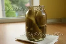 Компот із цілих груш цілих